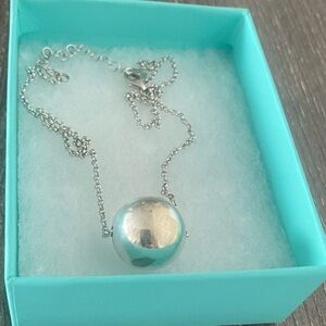 Elegant Silver Pendant Necklace